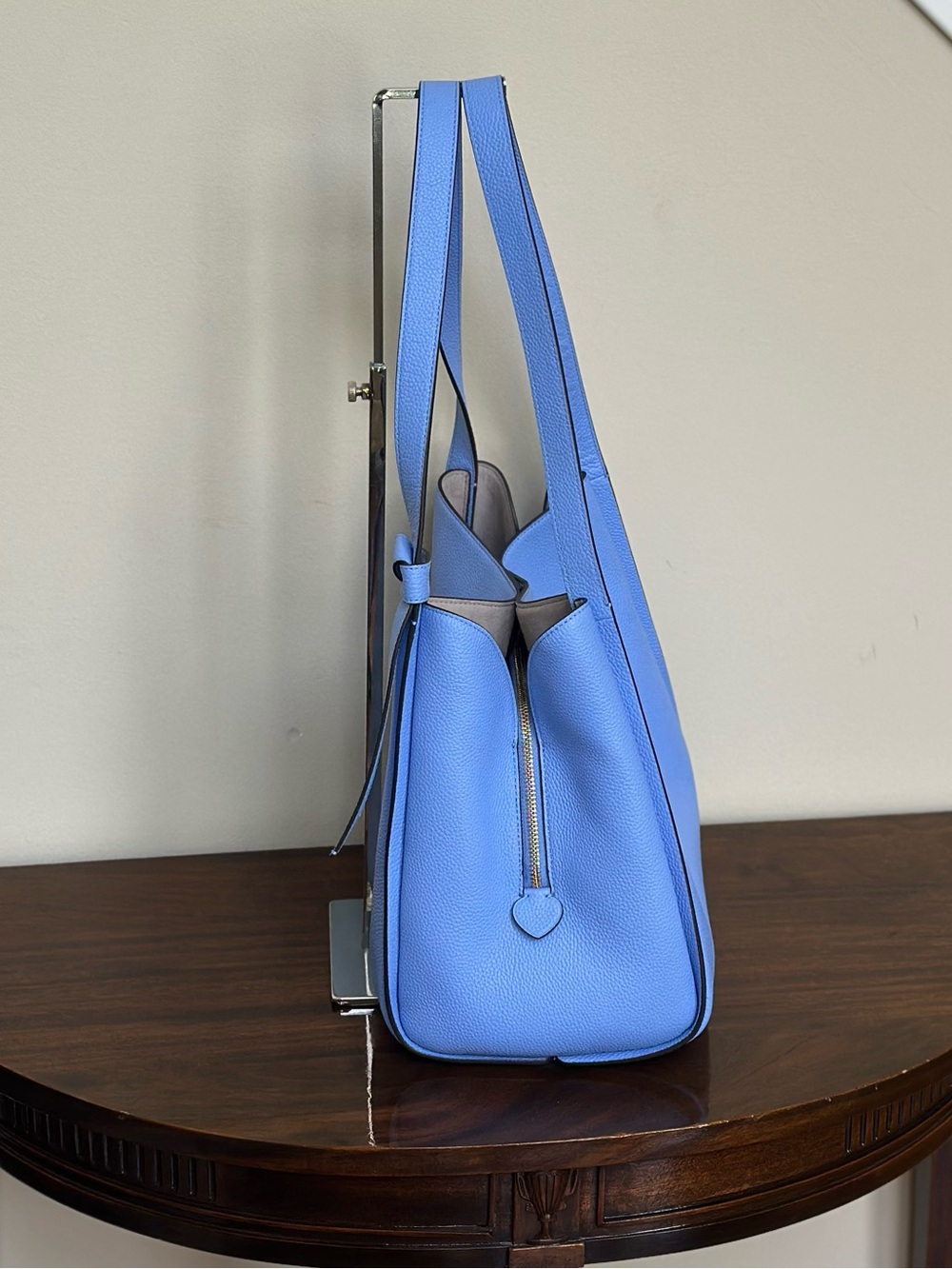 Kate Spade Knott Large Shoulder Bag - Periwinkle Blue - Like New! See Video! - Picture 4 of 12